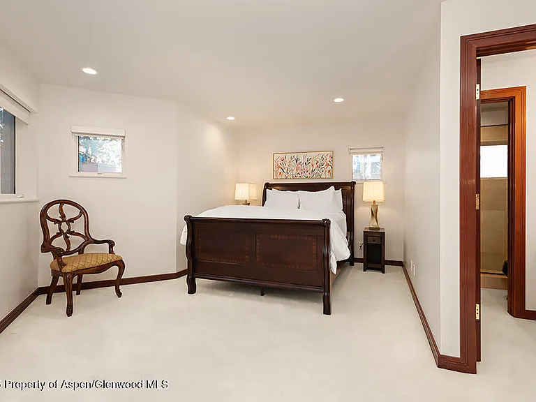 208 S Spring St #1 — Photo 20