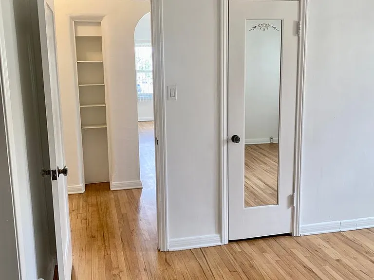369 N Spaulding Ave — Photo 17