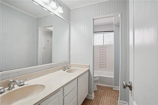 2 Schill Ave — Photo 18