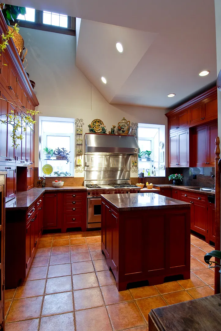 4 bed, 3200 sqft, $7,600 — Photo 2