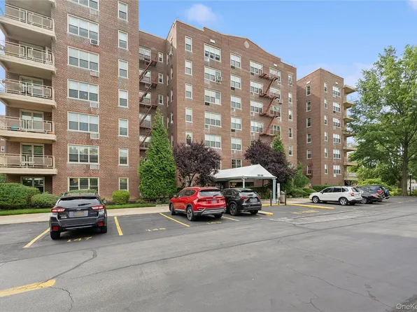 23-35 Bell Blvd. #4H, Bayside, NY 11360