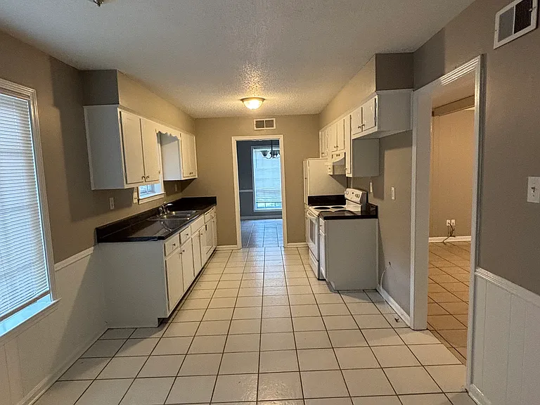 6551 Oak Park Dr — Photo 9
