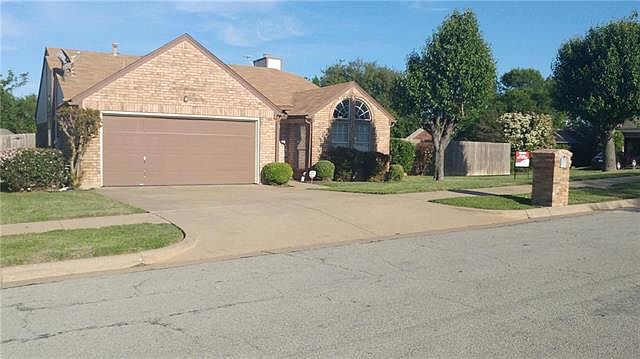 1st image of 4723 Shorewood Dr