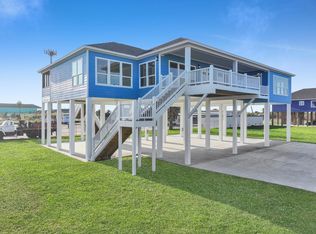 979 O'Neal Rd, Port Bolivar, TX 77650