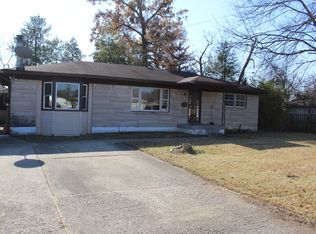 4004 Shady Villa Dr, Louisville, KY 40219