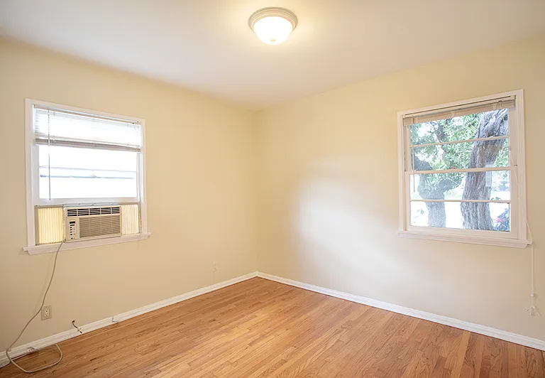1803 Huntington Dr — Photo 15