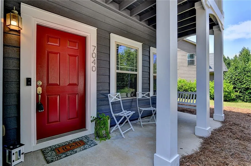 3 bed, 3.0 bath, 2158 sqft, $2,350 — Photo 1