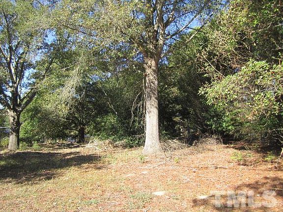 2nd image of 2005 River Hill Dr