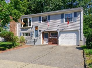 185 Parkside Ave, Pawtucket, RI 02861