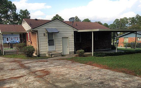 5th image of 424 Cardinal Dr