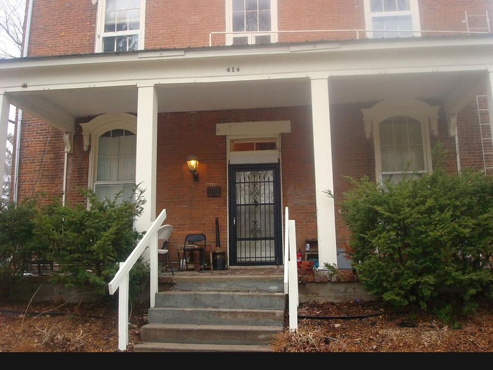 1st image of 418 Brown St #11