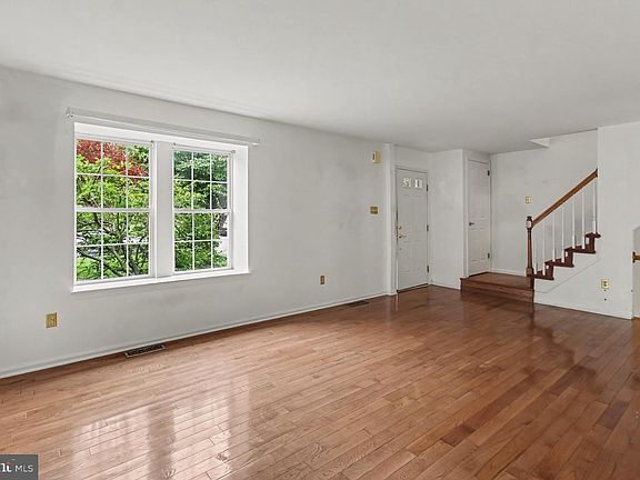 3rd image of 4541 French Dr