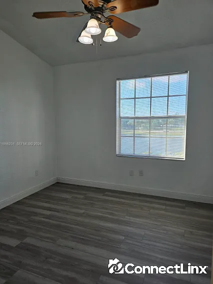 751 SW 148th Ave — Photo 4