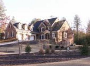 1521 Laricks Ln, Lawrenceville, GA 30045