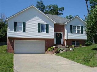 686 Woodfield Ct, Henderson, KY 42420