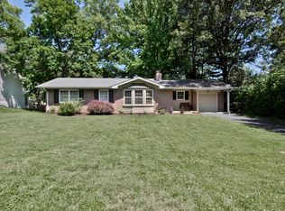26 Forsythia Ln, Saint Louis, MO 63132
