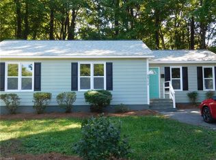 3711 Country Club Rd, Winston Salem, NC 27104