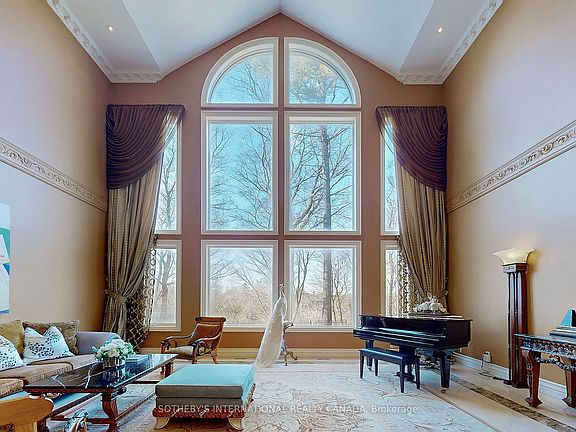 3rd image of 28 Glenorchy Rd