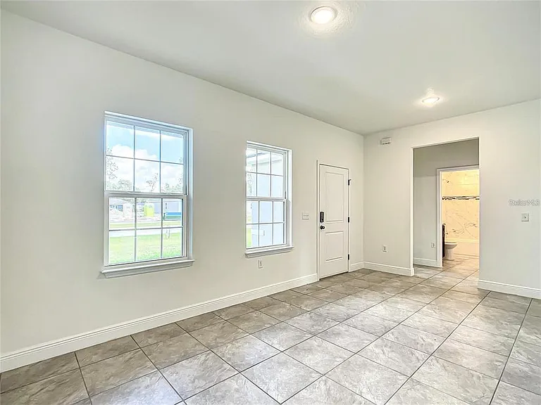 406 Marion Oaks Trl — Photo 30