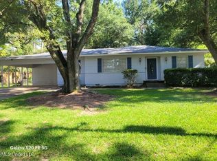 1435 Wilhurst St, Jackson, MS 39211