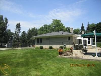 4th image of 5070 Somerton Dr