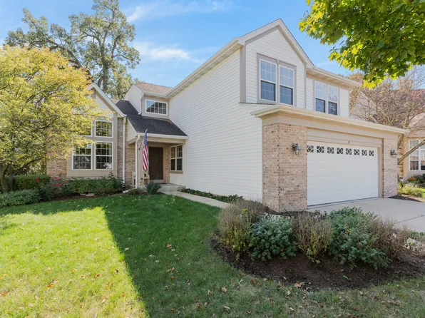 11 Vernon Ct, South Elgin, IL 60177