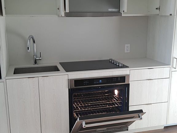 3rd image of 480 Front St W #903
