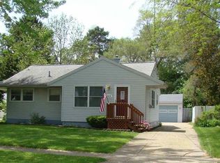 2414 Dawn St, Jackson, MI 49203