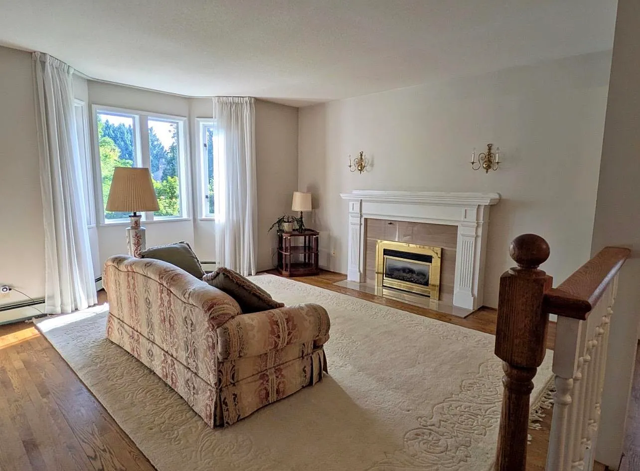 4 bed, 3515 sqft, $5,300 — Photo 3