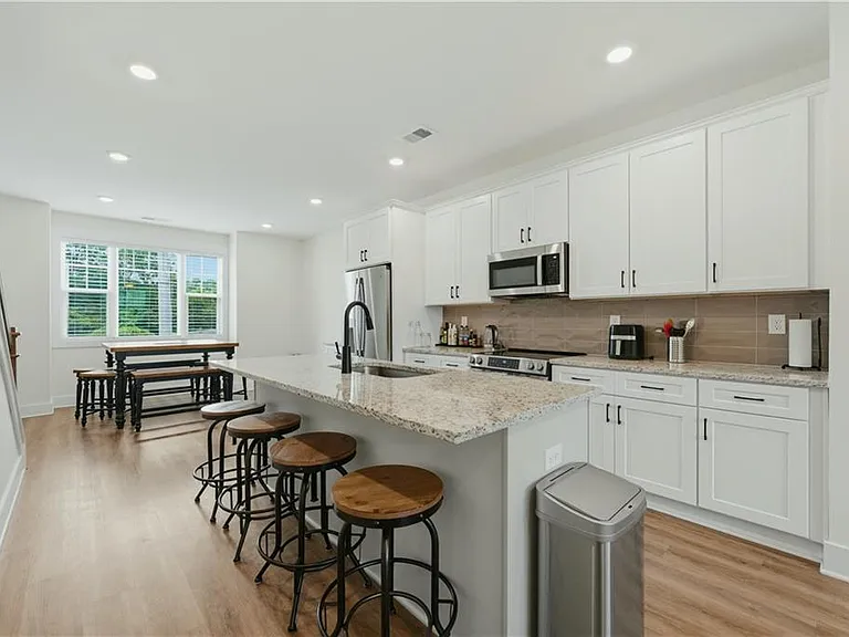 104 Mission Way — Photo 4