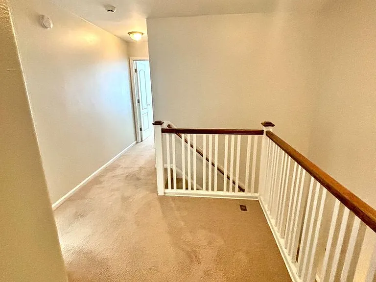 2307 Charing Cross Rd — Photo 19