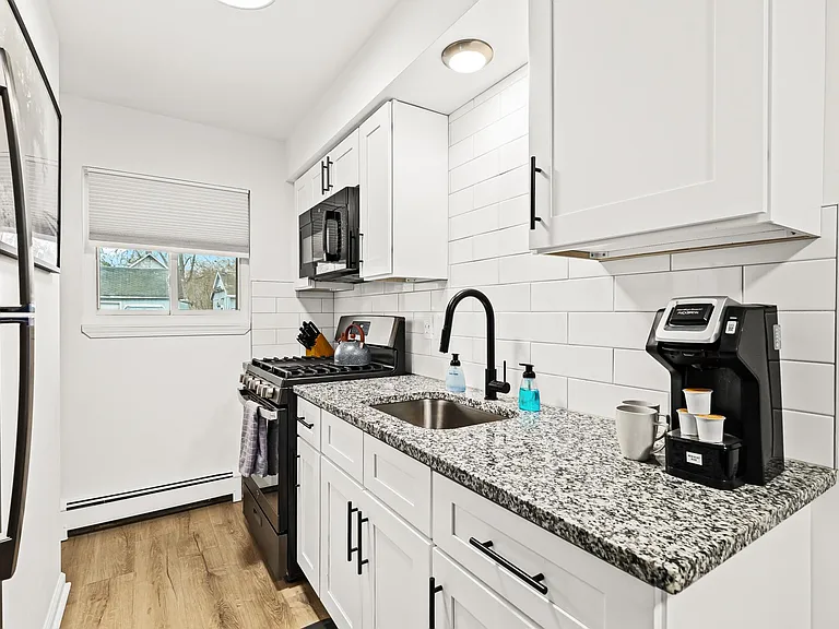22 2nd St #3 — Photo 14