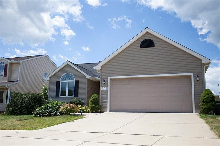 1st image of 501 Coventry Cres