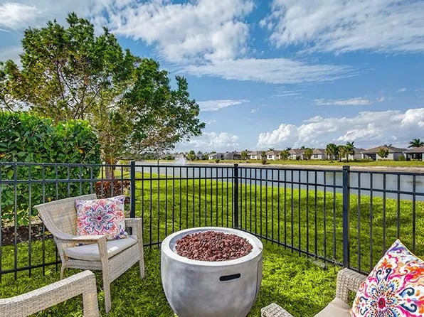 28302 Captiva Shell LOOP, BONITA SPRINGS, FL 34135