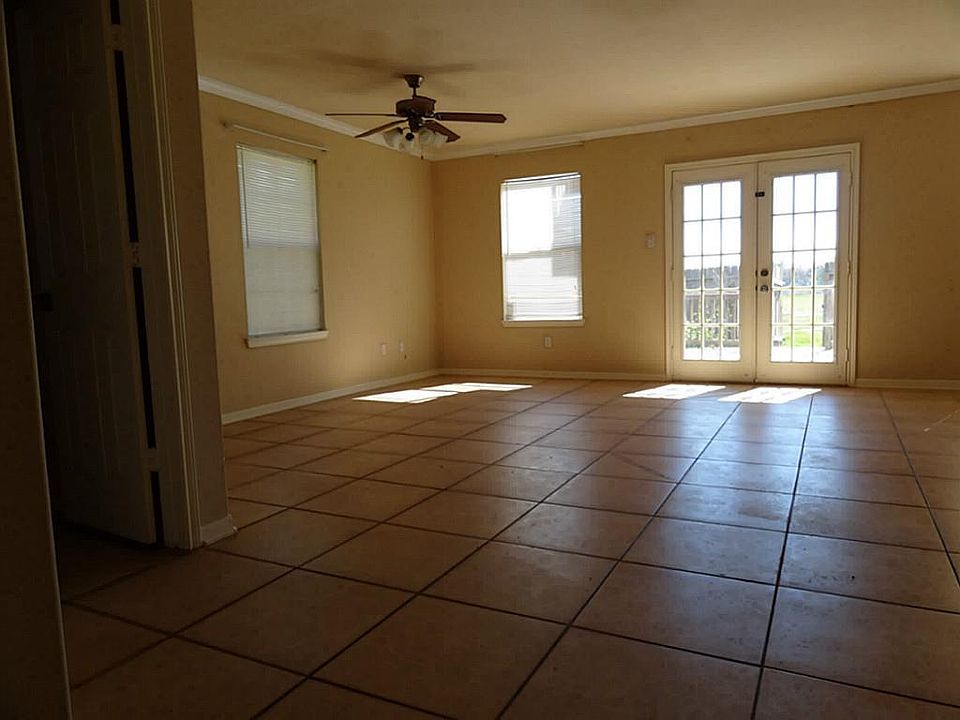 1st image of 4461 South St
