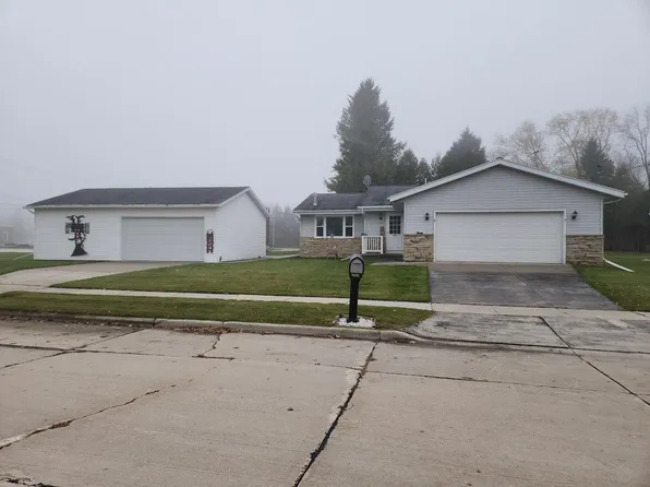 1215 East Thomas STREET, Manitowoc, WI 54220