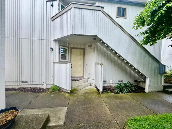 2528 Westberry Drive, Santa Rosa, CA 95403