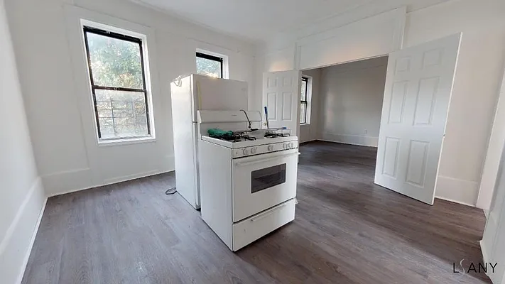 Rented by LandSeair Real Estate Group | media 8