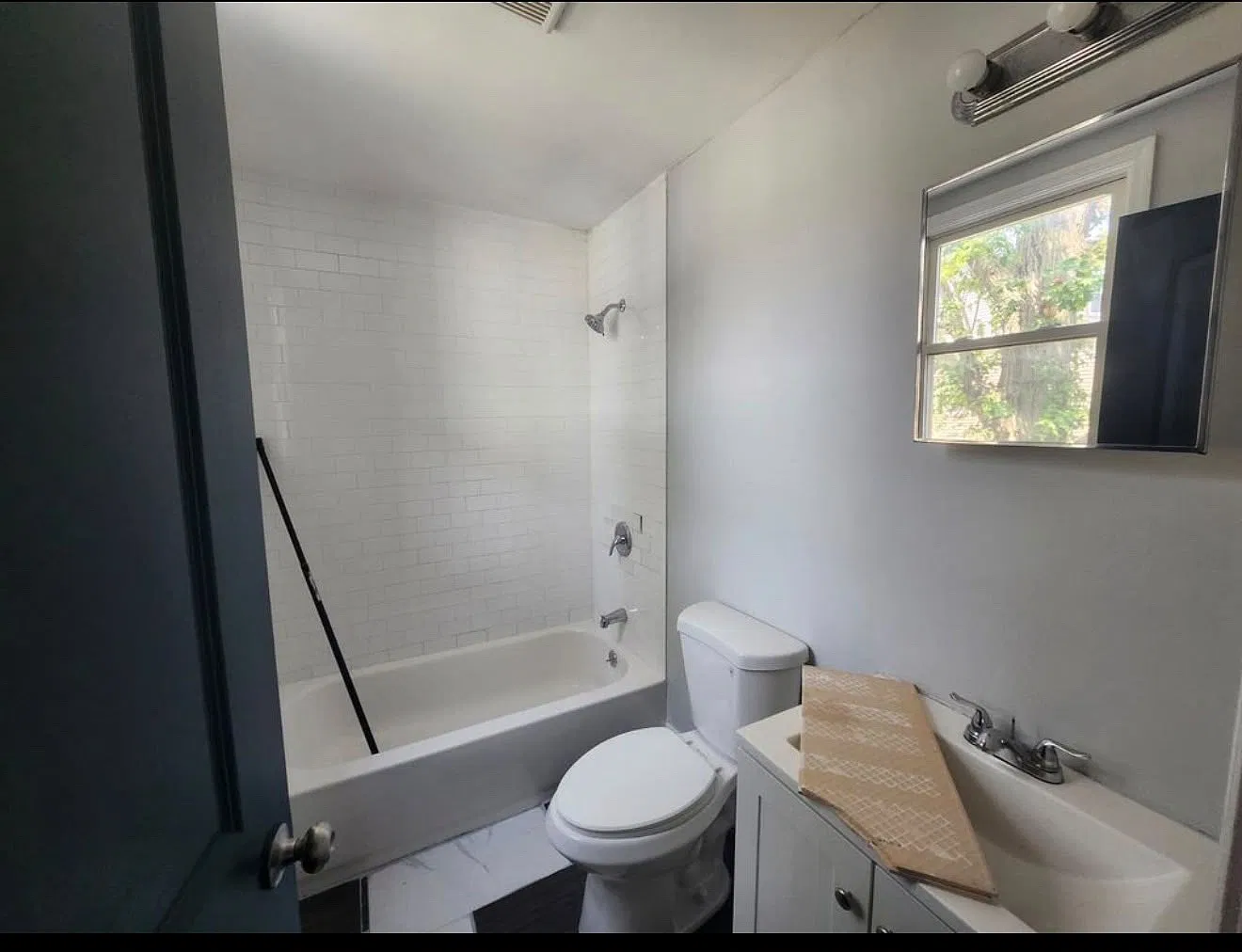 3 bed, $2,295 — Photo 4