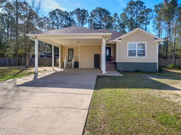 144 Sycamore Dr, Pass Christian, MS 39571
