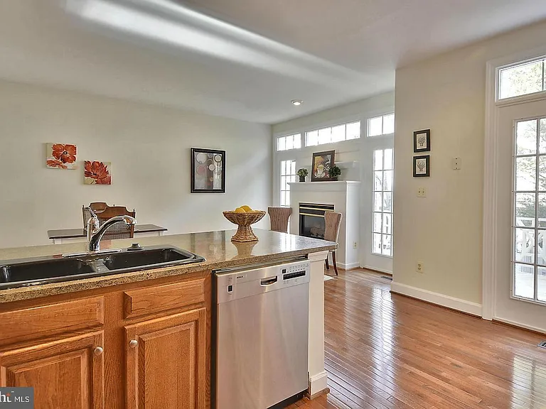 1809 Fawncrest Ct — Photo 23