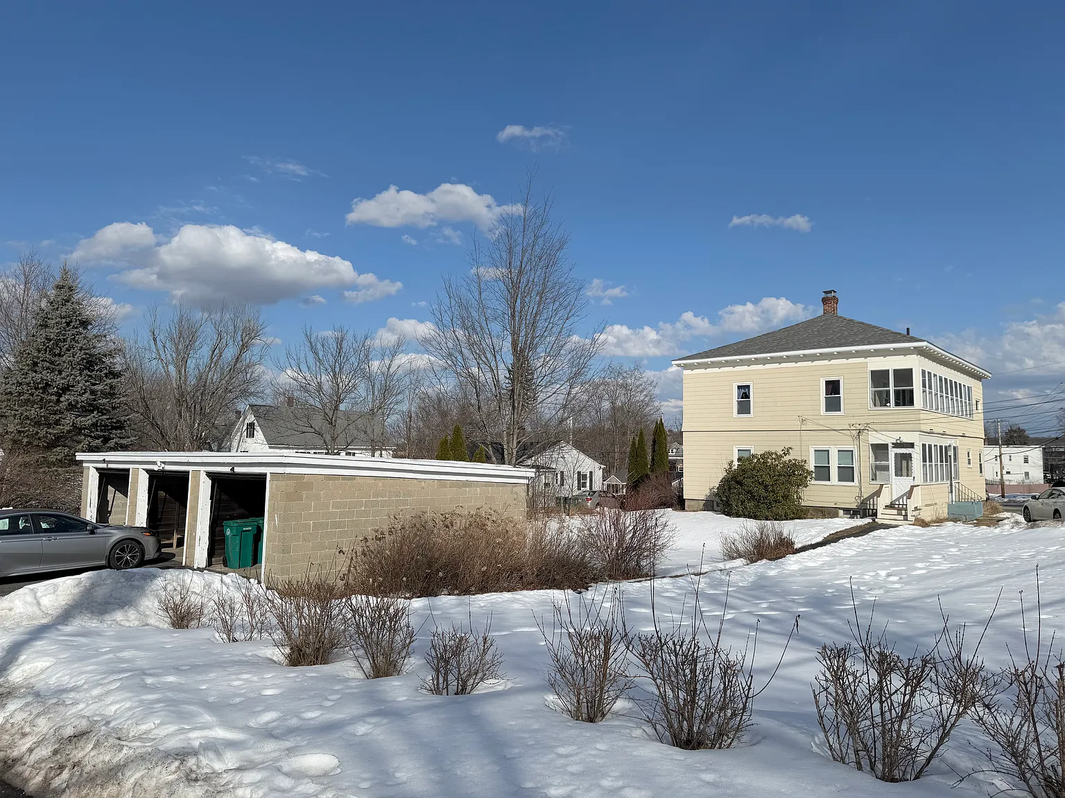 2 bed, 750 sqft, $1,600 — Photo 3