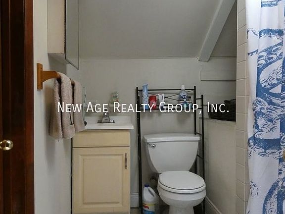 4th image of 1001-03 Frankford Ave Unit 2