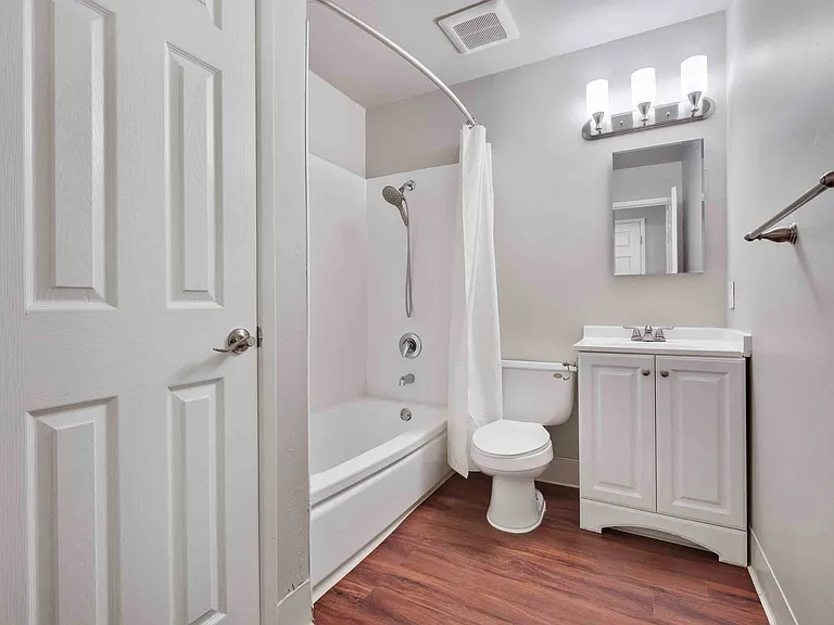 Carmel House — Photo 19