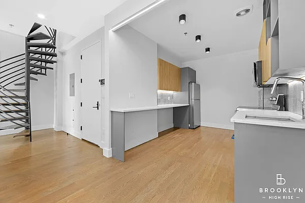 Rented by Brooklyn High Rise LLC | media 5