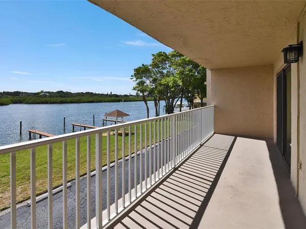 19451 Gulf Blvd APT 215, Indian Shores, FL 33785