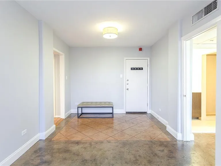 1212 Guadalupe St #705 — Photo 4
