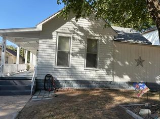 314 E 7th St, Newton, KS 67114