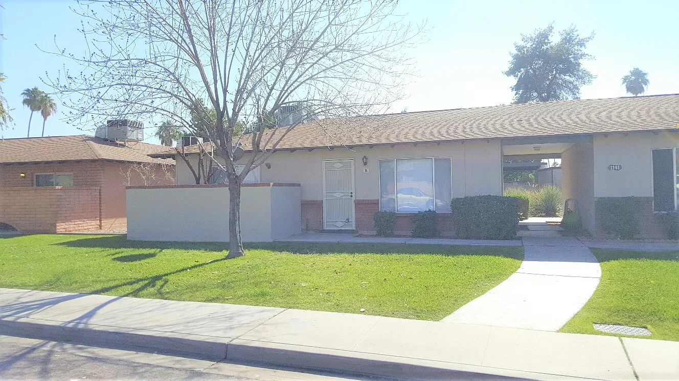 Perfect Tempe Location 2Bed/1Bath New carpet and counters. — Photo 2