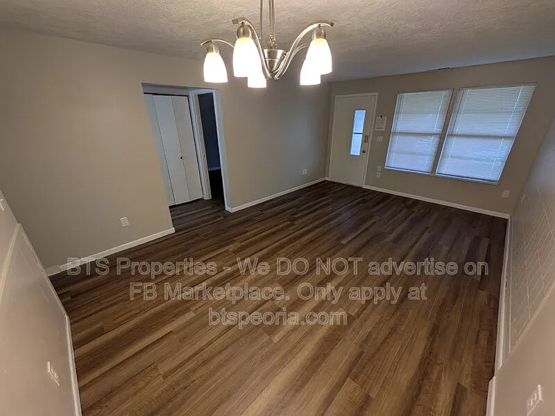 2 bed, 1.0 bath, 757 sqft, $1,000 — Photo 2